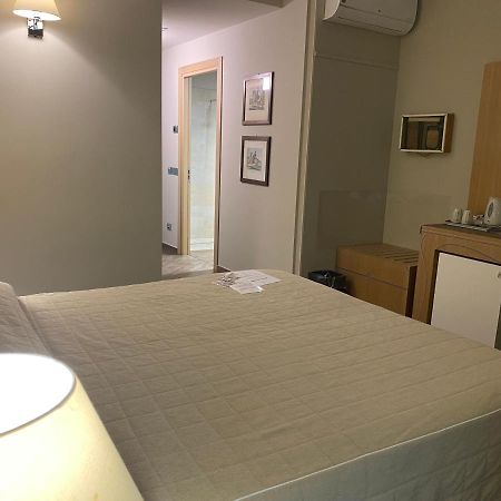 Hotel Monteverde アックイテルメ エクステリア 写真