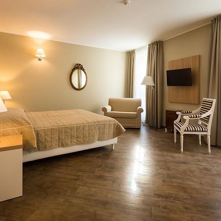 Hotel Monteverde アックイテルメ エクステリア 写真