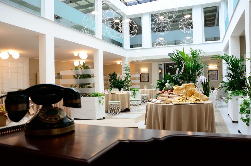 Hotel Monteverde アックイテルメ エクステリア 写真