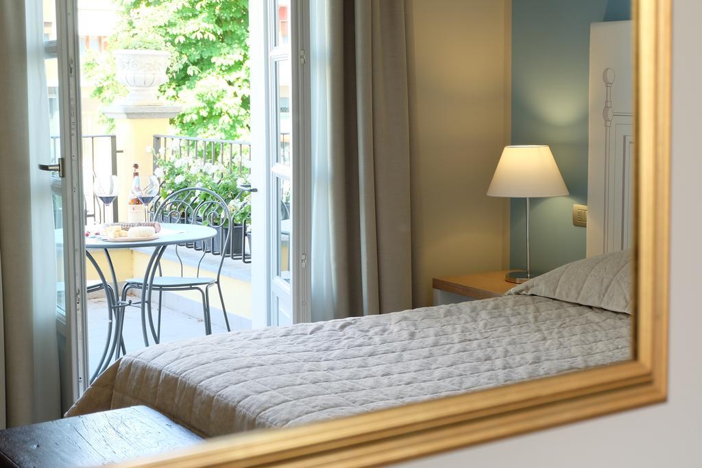Hotel Monteverde アックイテルメ エクステリア 写真