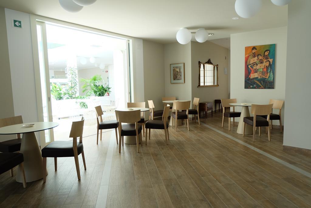 Hotel Monteverde アックイテルメ エクステリア 写真