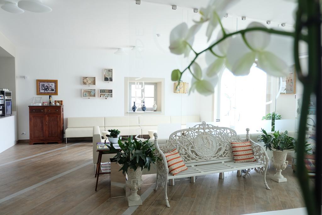Hotel Monteverde アックイテルメ エクステリア 写真